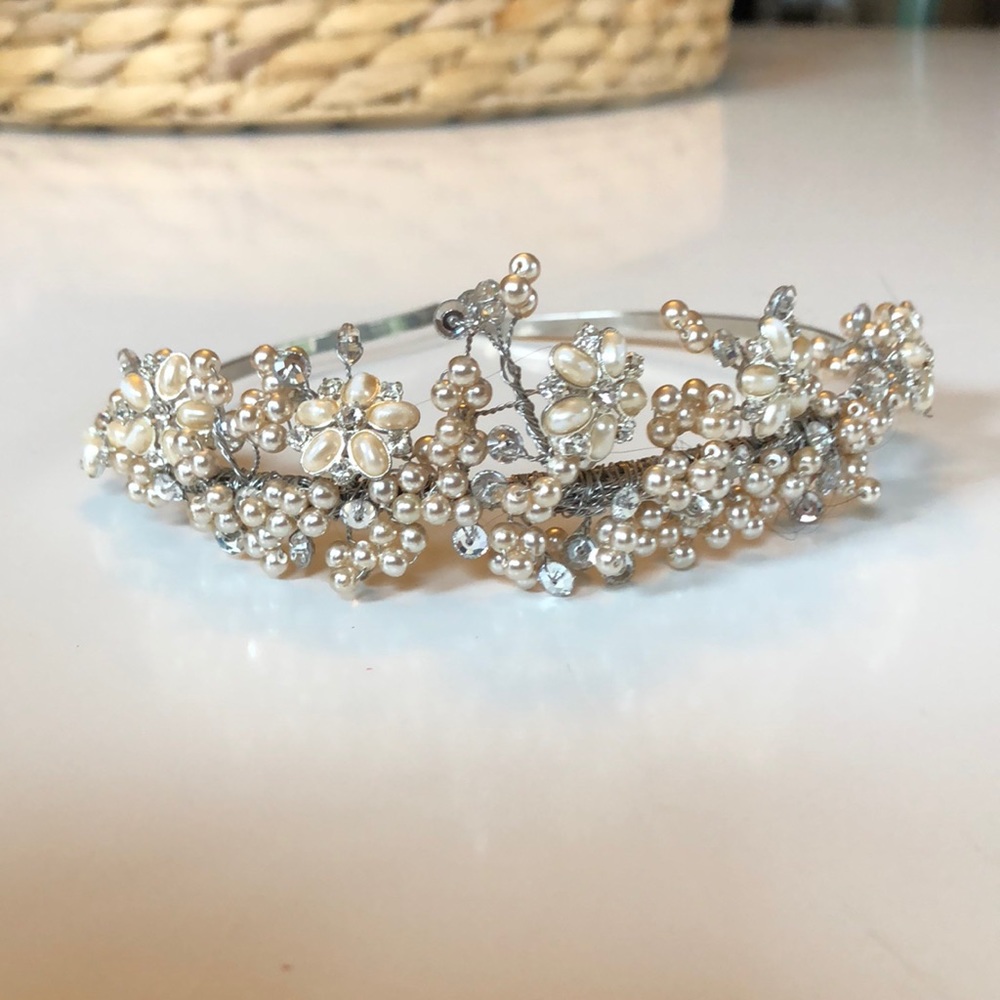 Wedding headband:/tiara